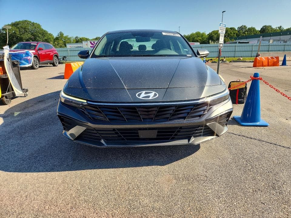 2025 HYUNDAI ELANTRA SEL 5