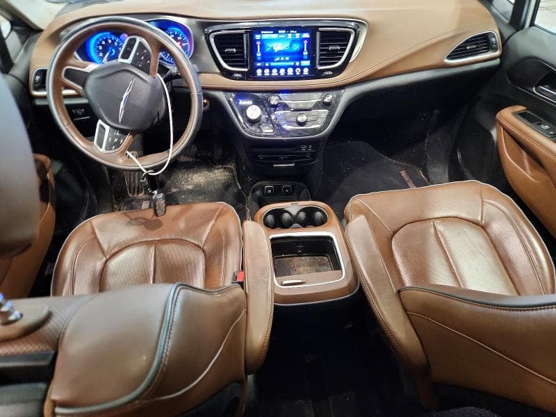 2017 CHRYSLER PACIFICA LIMITED 8