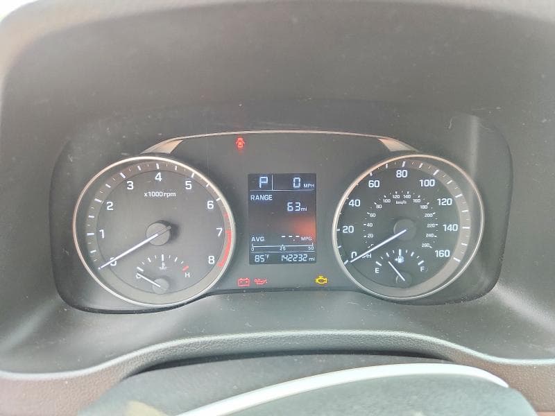 2017 HYUNDAI ELANTRA SE 9
