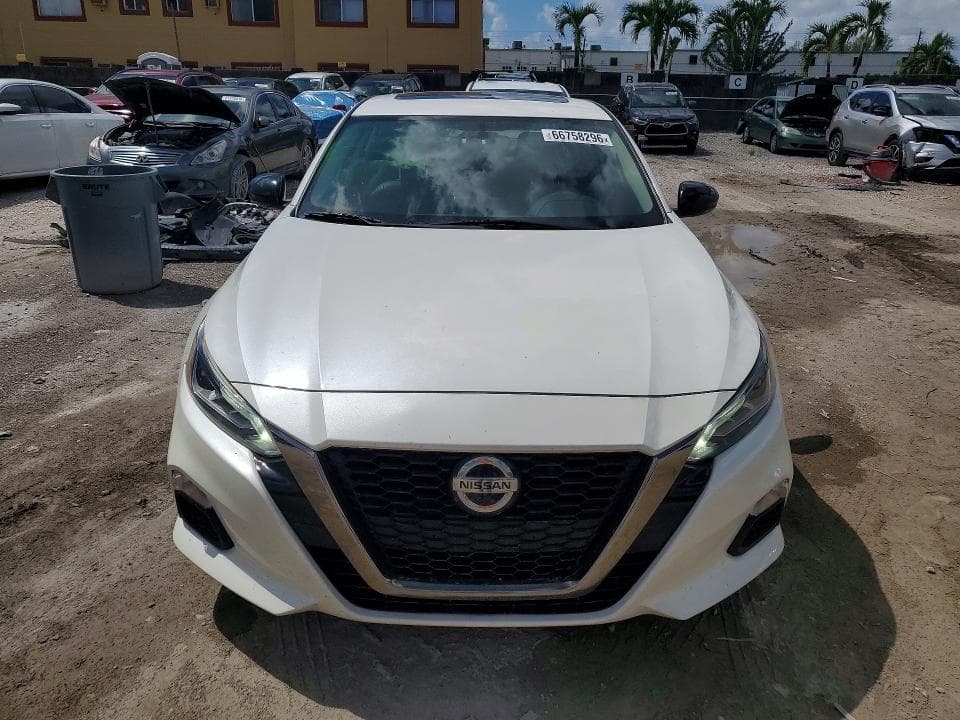 2019 NISSAN ALTIMA SR 5