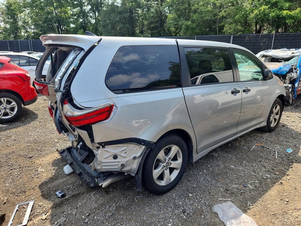 2020 TOYOTA SIENNA L 3