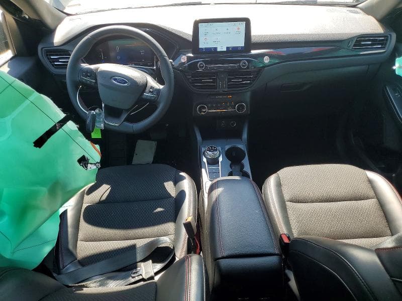 2026 FORD ESCAPE ST LINE 8