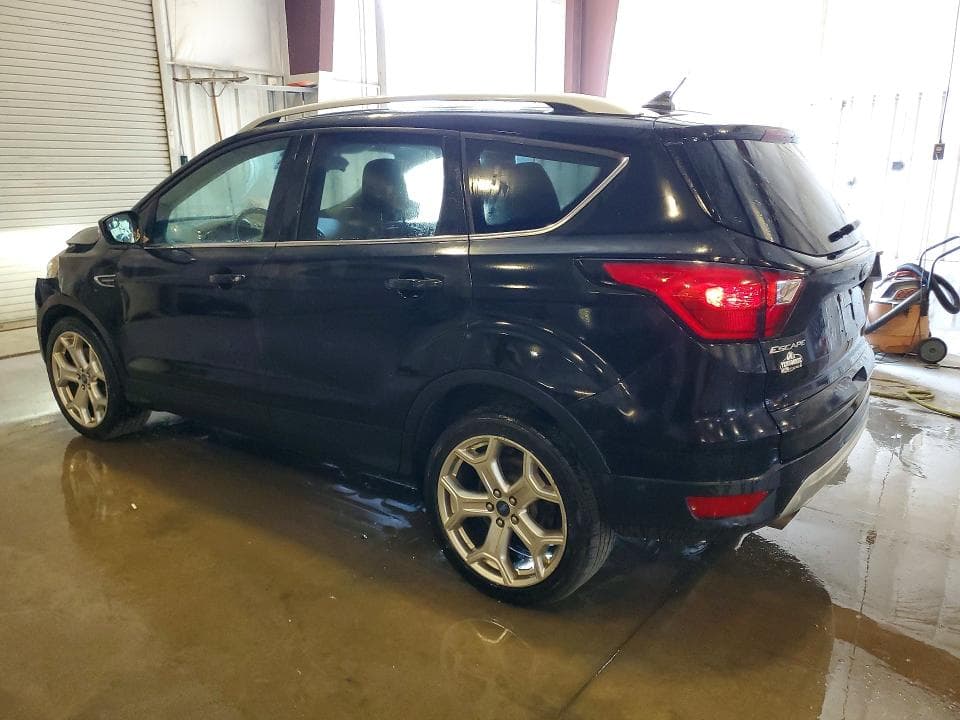 2019 FORD ESCAPE TITANIUM 2