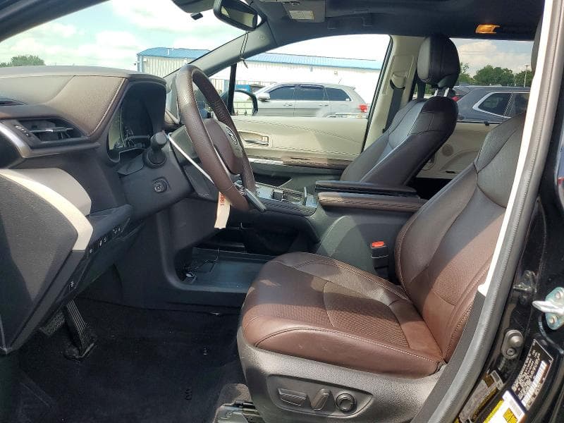 2024 TOYOTA SIENNA PLATINUM 7-PASSENGER 7
