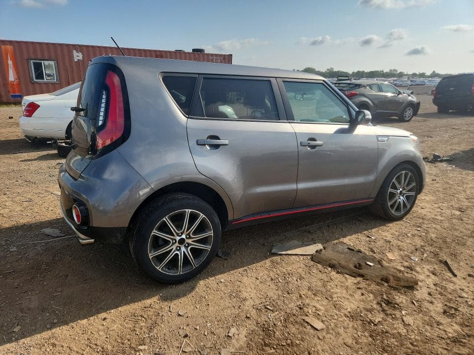 2018 KIA SOUL ! 3