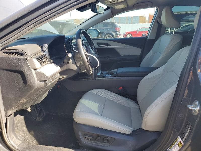 2025 TOYOTA CAMRY XLE 7