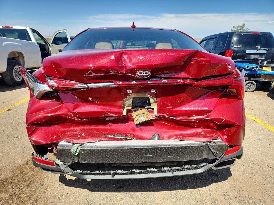 2020 TOYOTA AVALON LIMITED 6