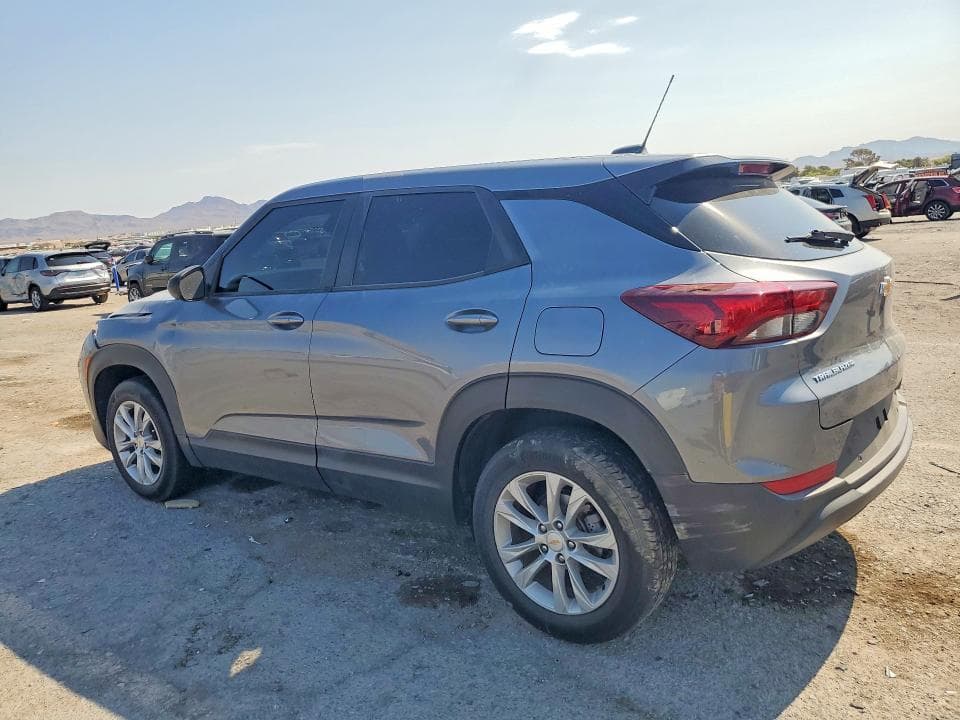 2022 CHEVROLET TRAILBLAZER LS 2