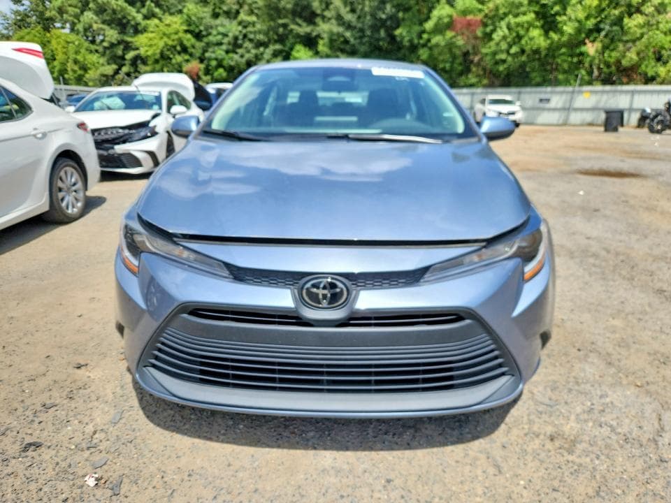 2025 TOYOTA COROLLA LE 5