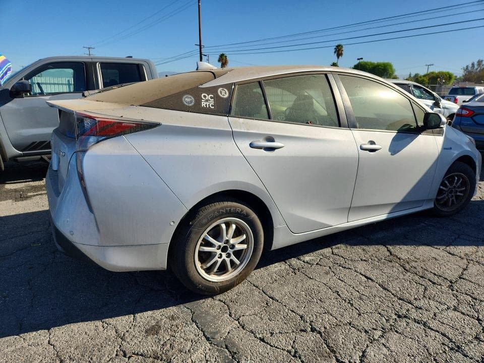 2018 TOYOTA PRIUS TWO 3