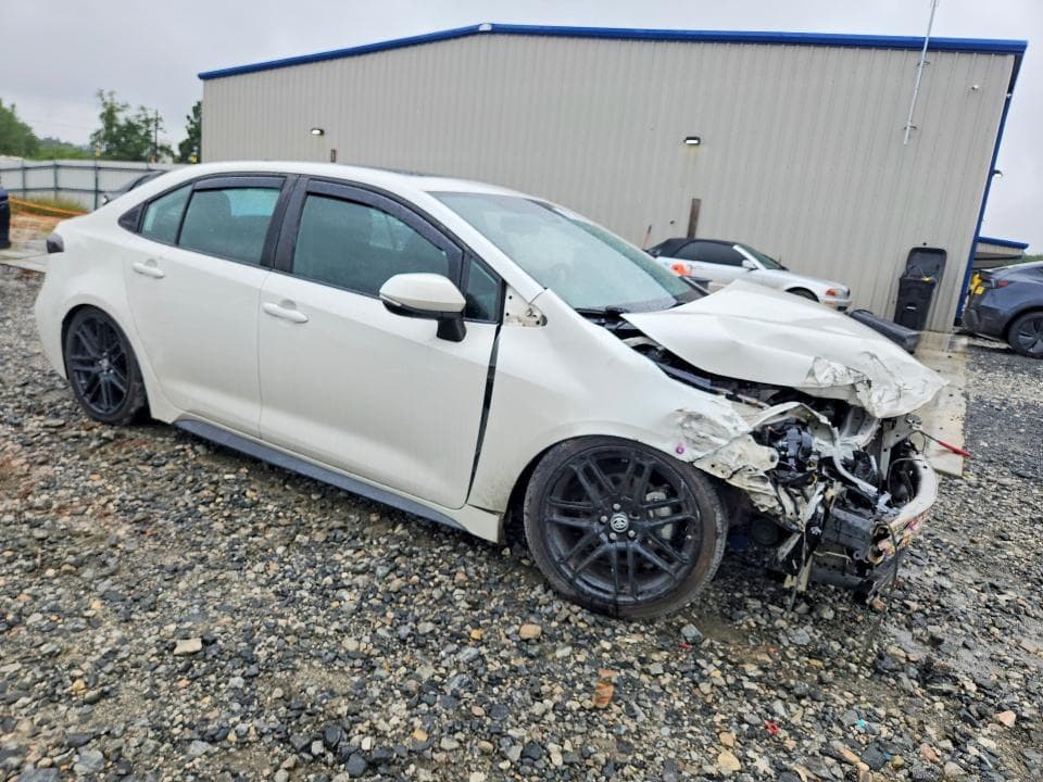 2020 TOYOTA COROLLA SE 4