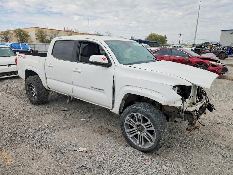 2018 TOYOTA TACOMA SR V6 4