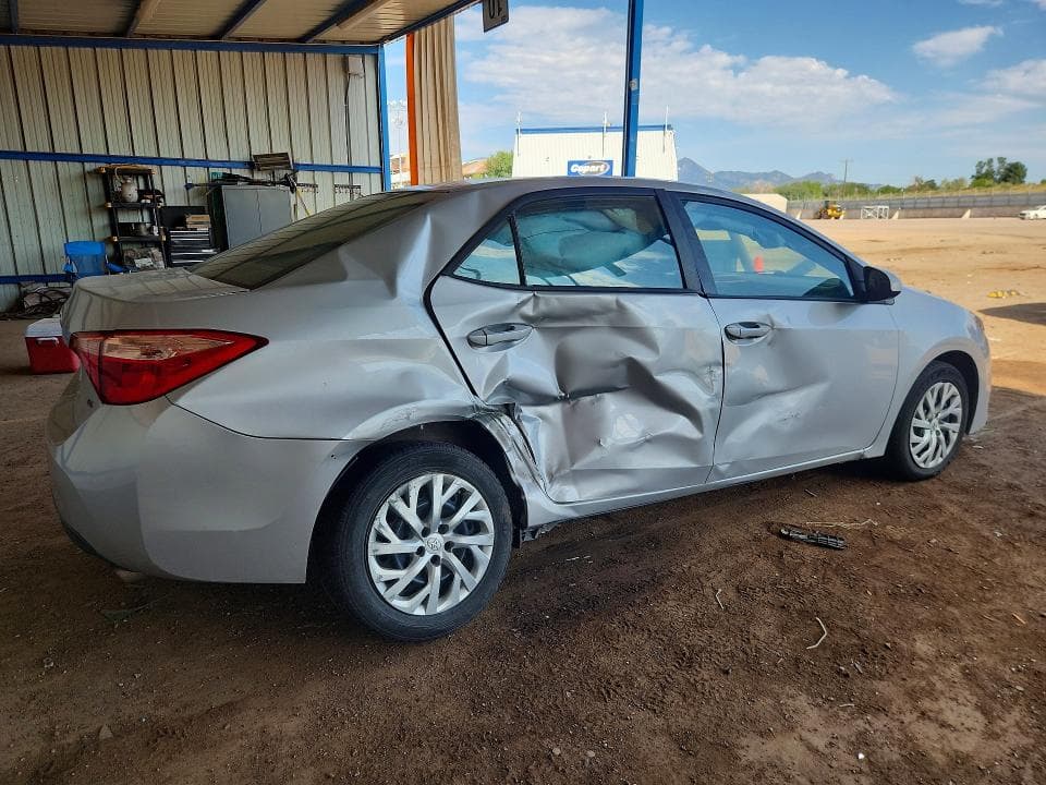 2018 TOYOTA COROLLA LE 3