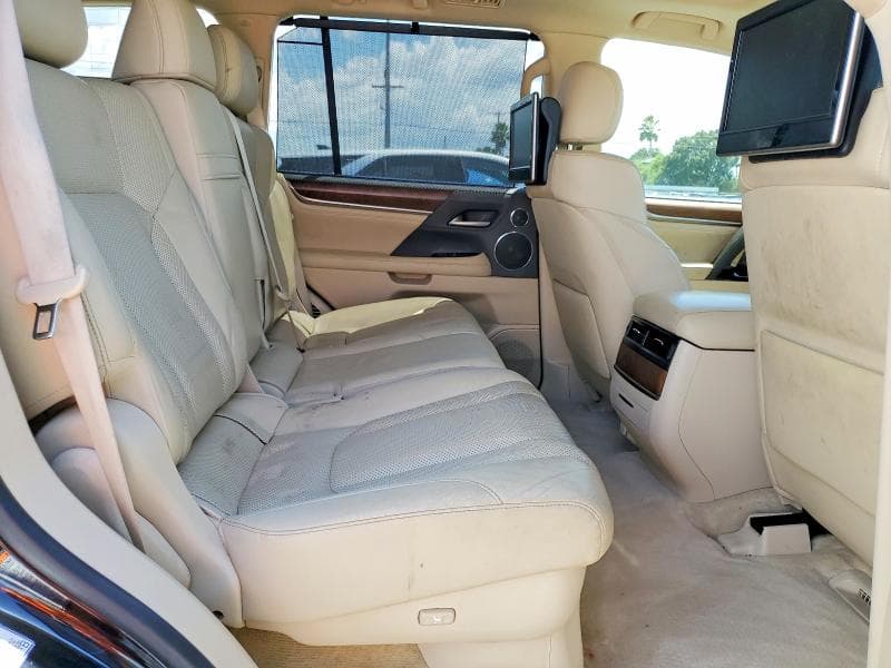 2018 LEXUS LX 570 11