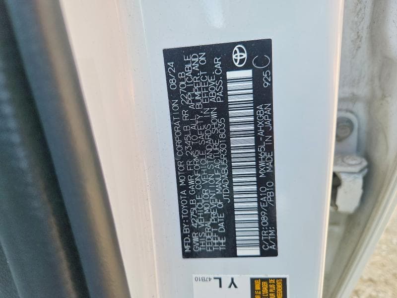 2024 TOYOTA PRIUS XLE 12