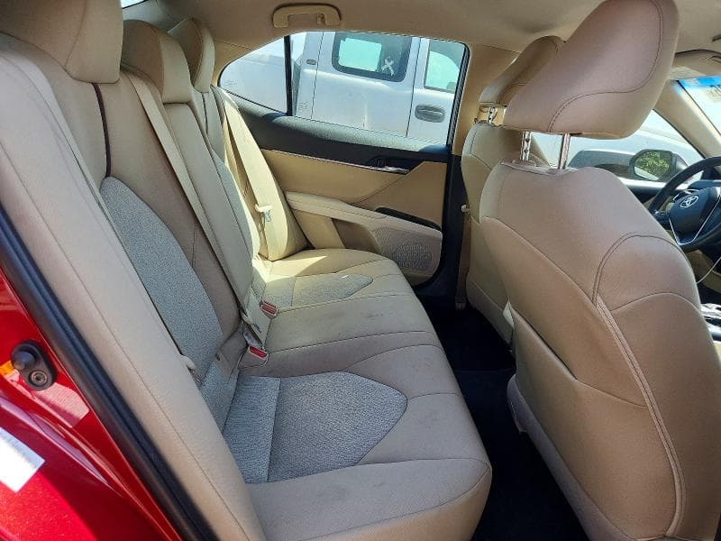 2018 TOYOTA CAMRY LE 10