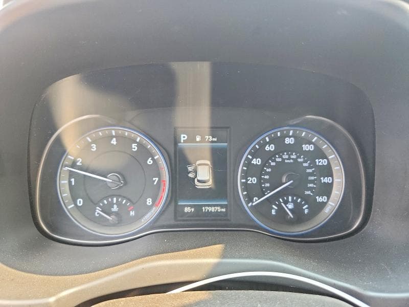 2021 HYUNDAI KONA SE 9