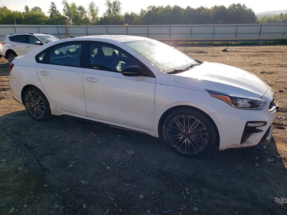 2021 KIA FORTE GT 4