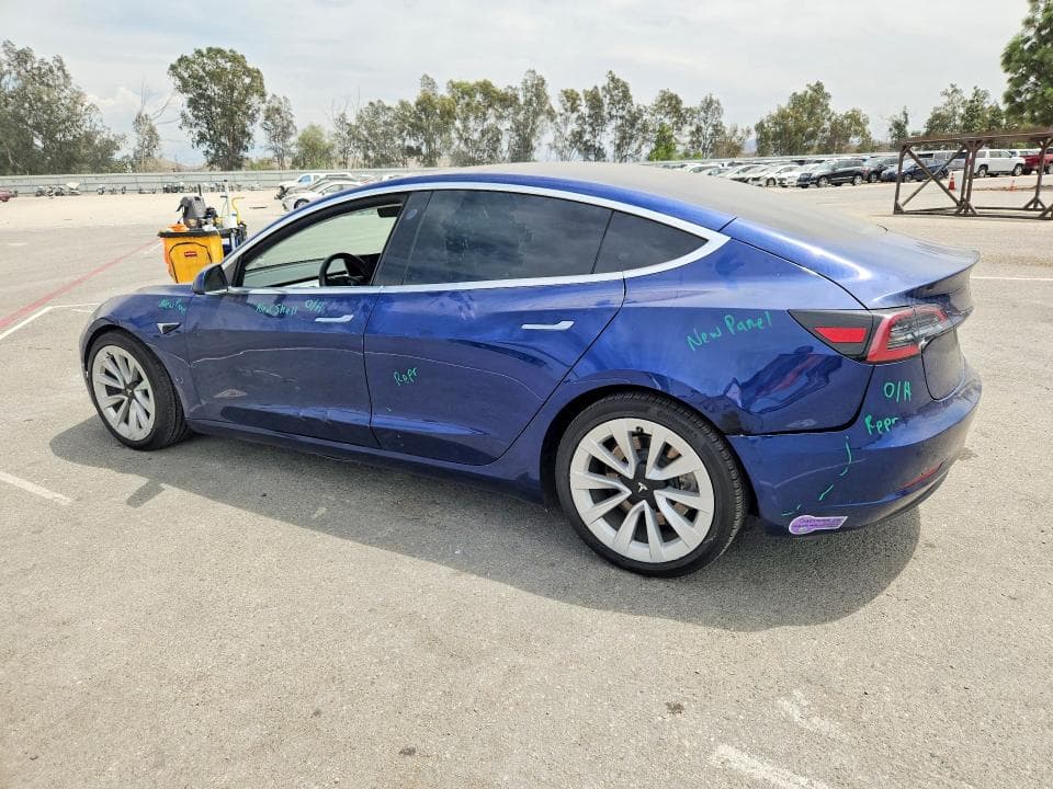 2018 TESLA MODEL 3 2