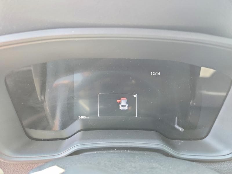 2026 TOYOTA COROLLA CROSS LE 9