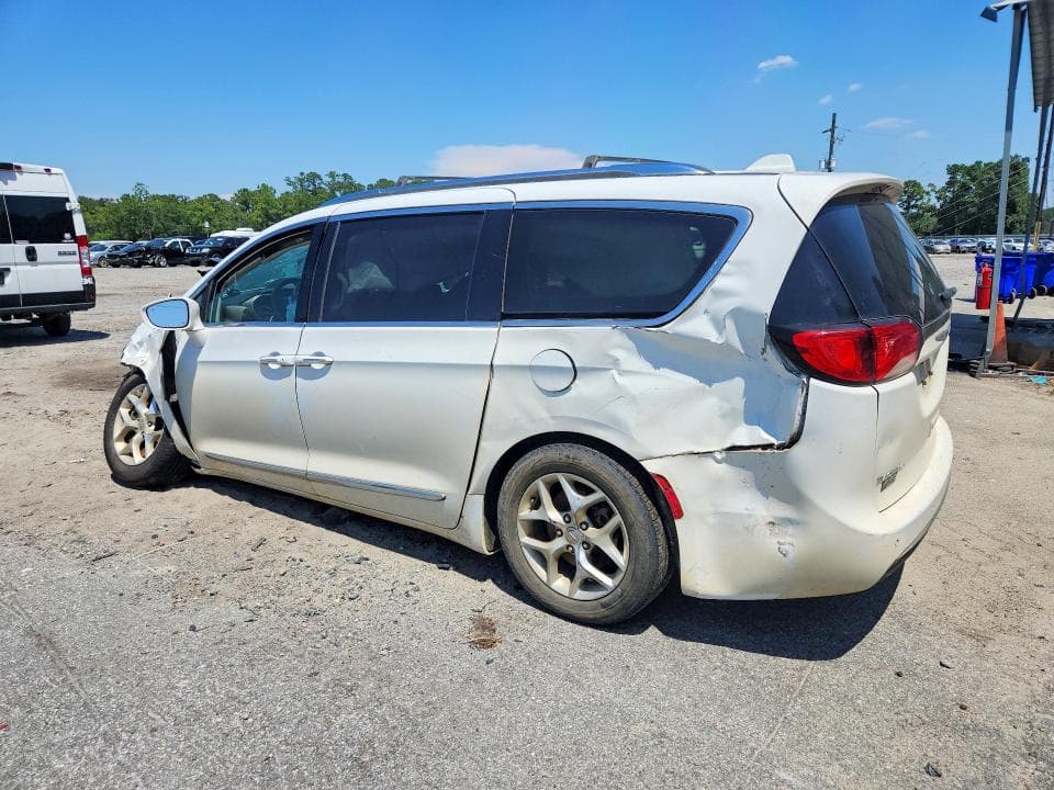 2018 CHRYSLER PACIFICA TOURING L 2