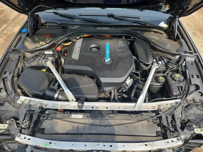2018 BMW 530XE 11