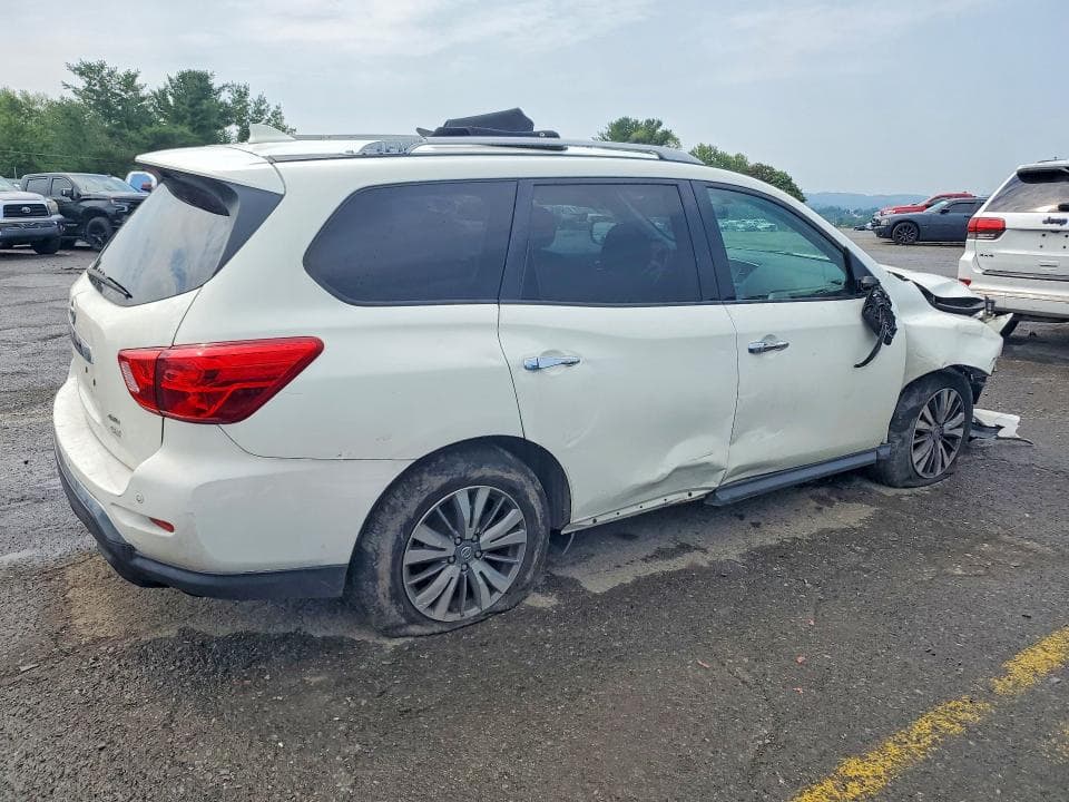 2019 NISSAN PATHFINDER SV 3