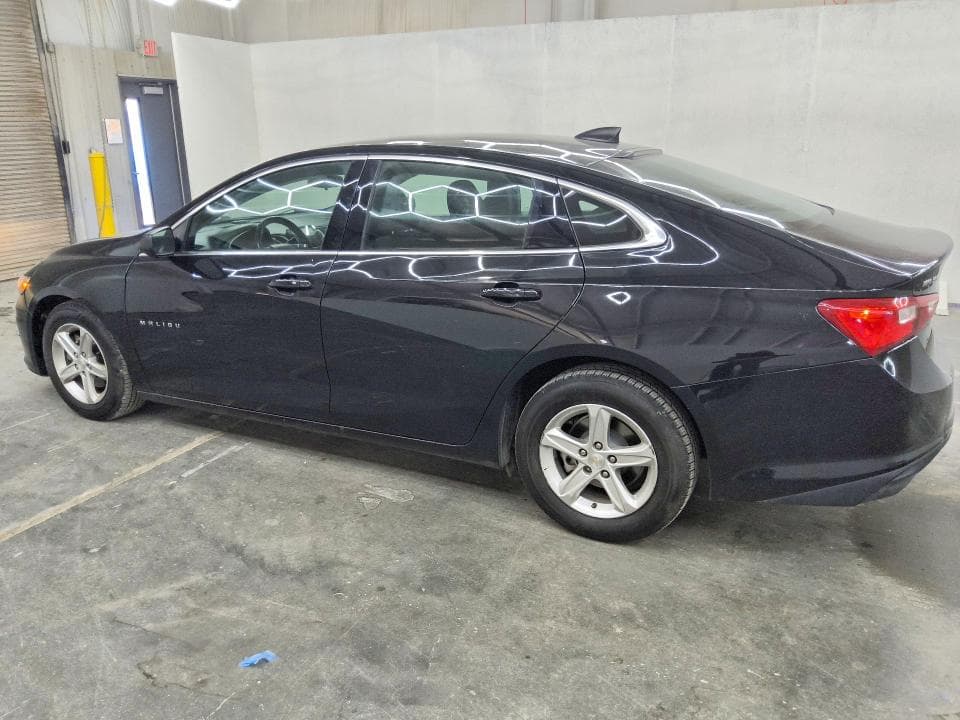 2023 CHEVROLET MALIBU LS 2