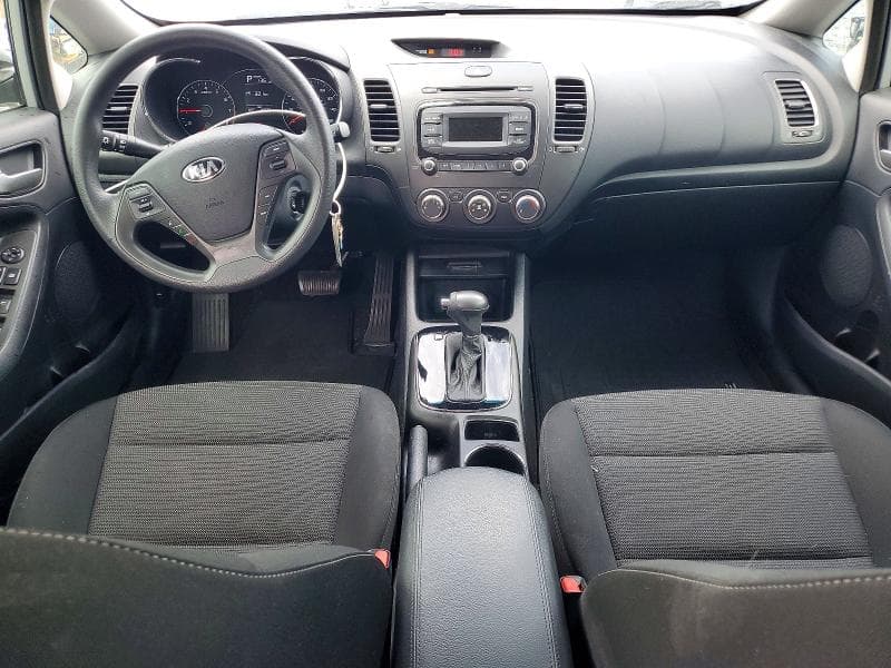 2017 KIA FORTE5 LX 8