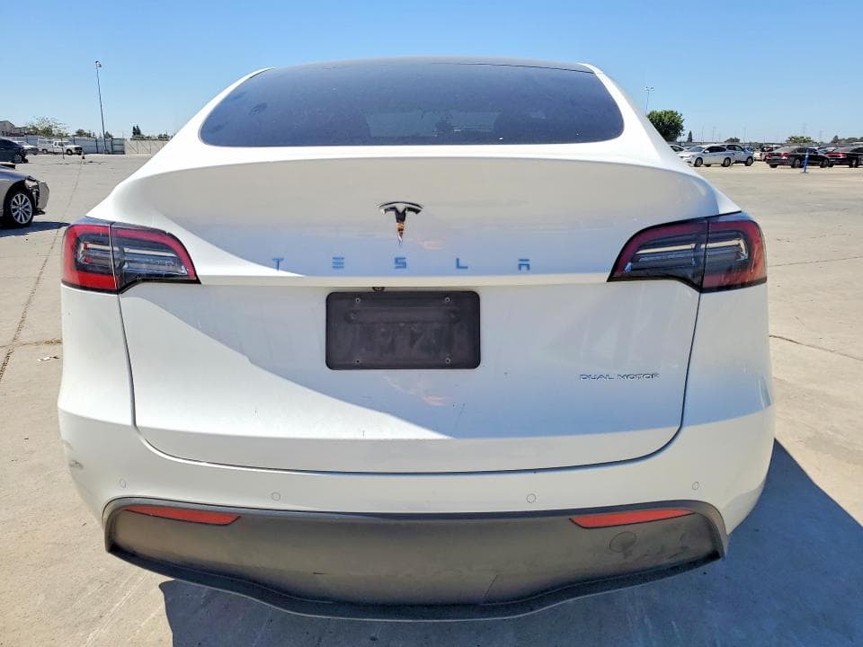 2021 TESLA MODEL Y 6