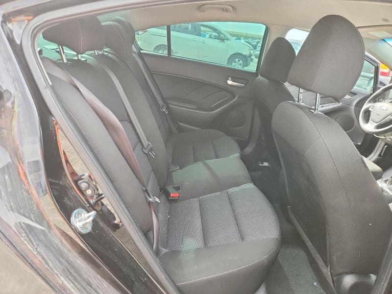 2017 KIA FORTE LX 10