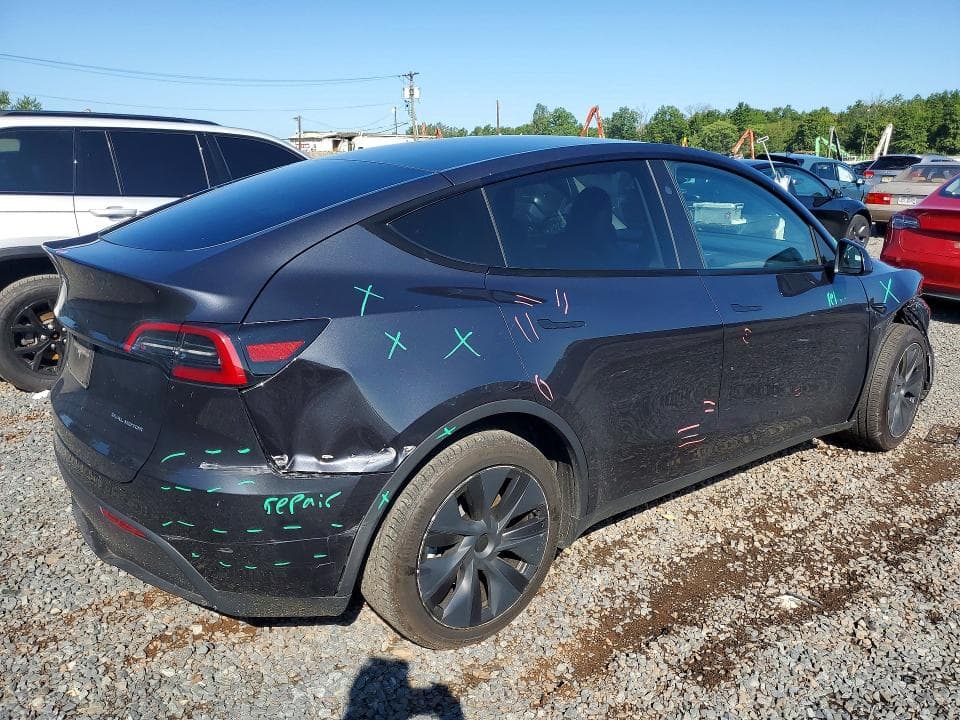 2024 TESLA MODEL Y 3