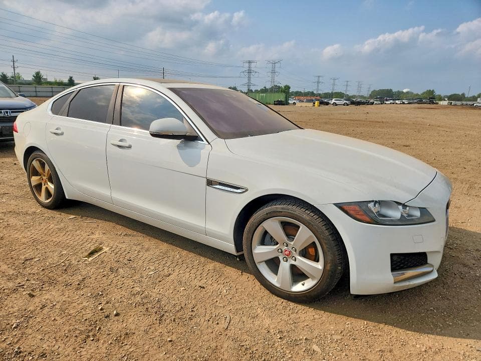 2018 JAGUAR XF 4