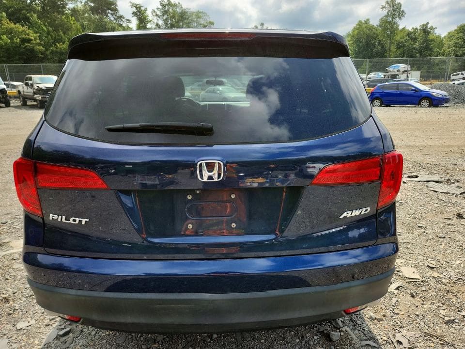 2018 HONDA PILOT EX 6