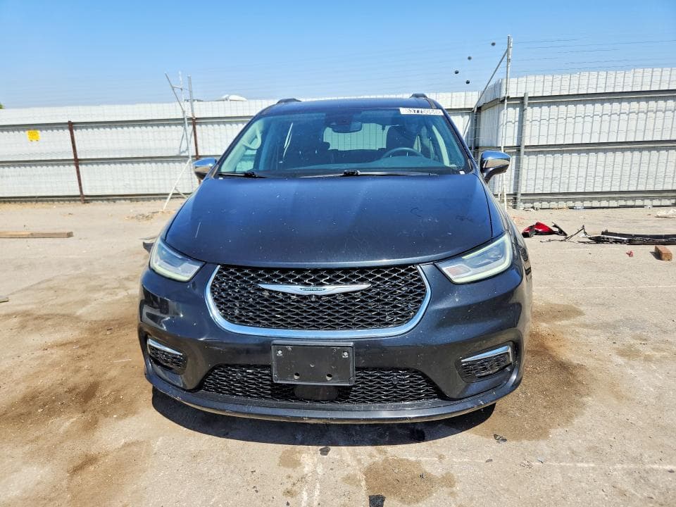 2022 CHRYSLER PACIFICA LIMITED 5