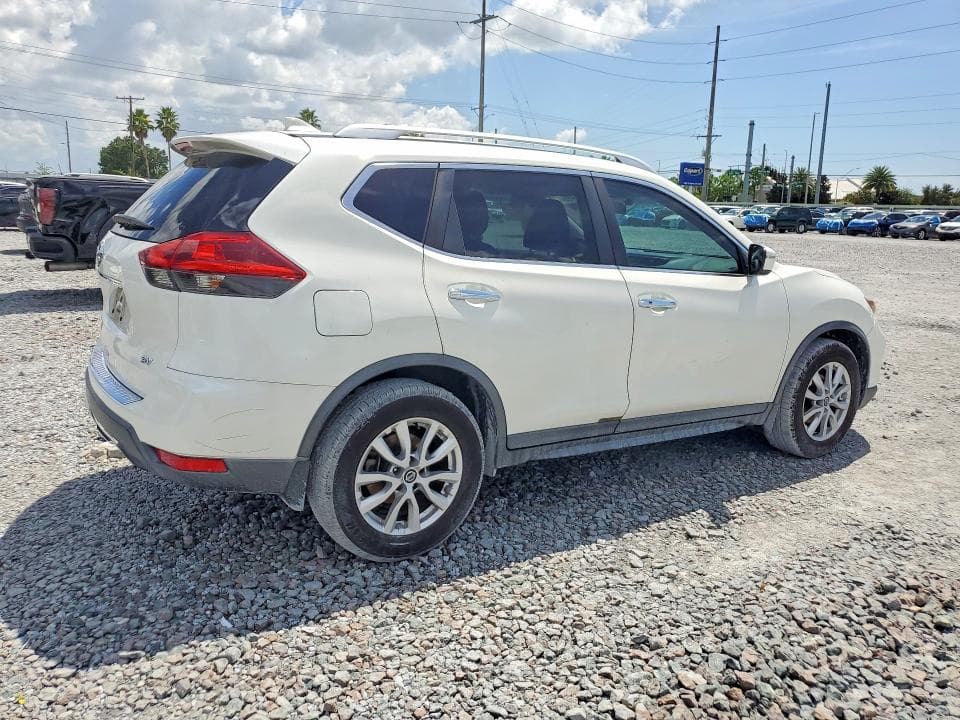 2018 NISSAN ROGUE SV 3