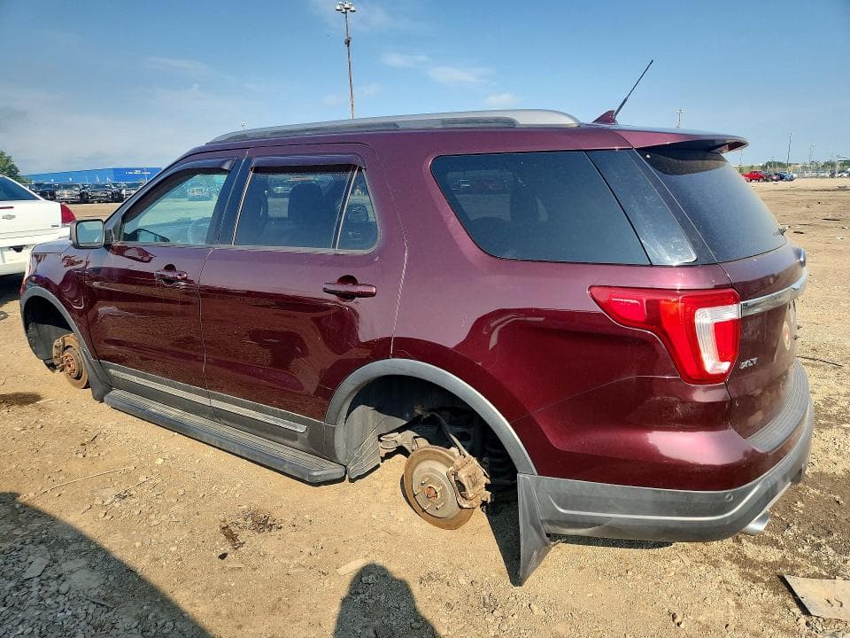 2019 FORD EXPLORER XLT 2