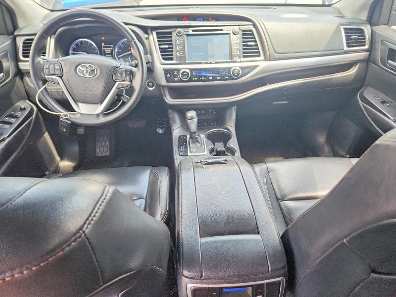2018 TOYOTA HIGHLANDER XLE 8