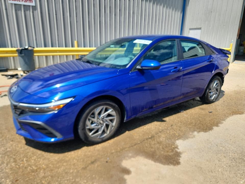 2024 HYUNDAI ELANTRA SEL - 1
