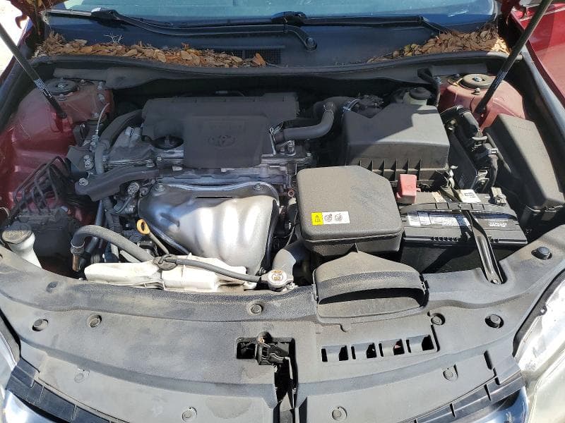 2017 TOYOTA CAMRY SE 11