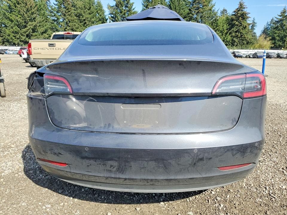 2018 TESLA MODEL 3 6