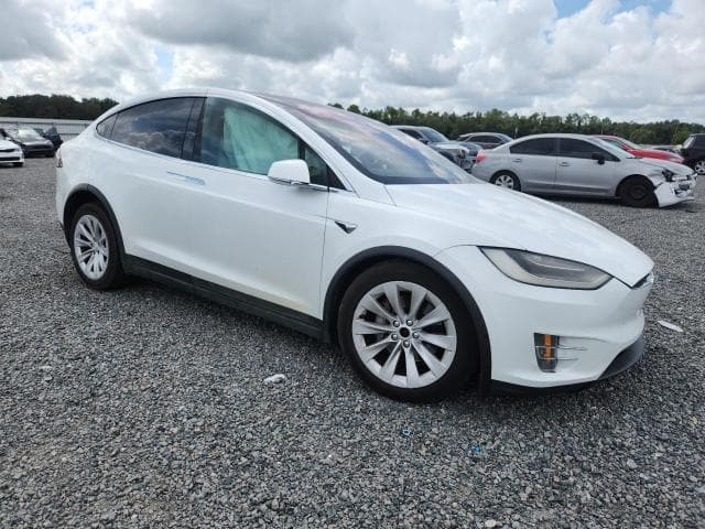 2020 TESLA MODEL X 4