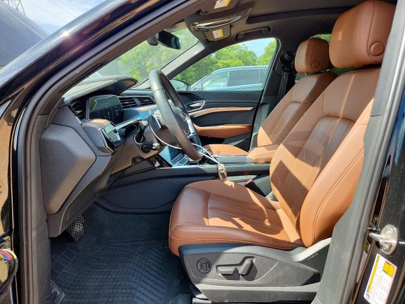 2022 AUDI E-TRON PREMIUM 7