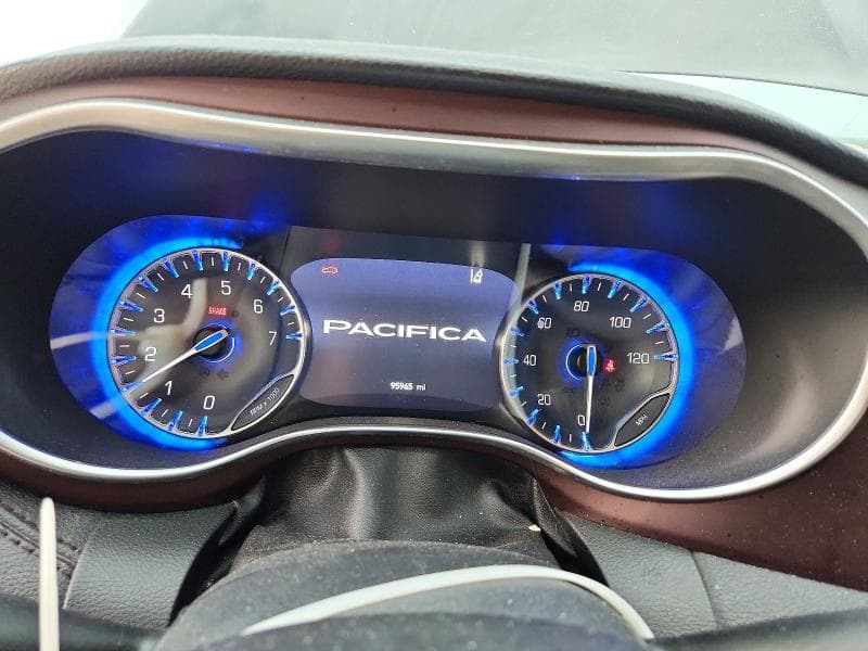 2019 CHRYSLER PACIFICA LIMITED 9
