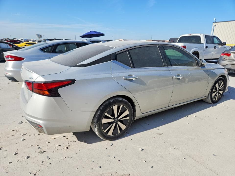 2022 NISSAN ALTIMA SV 3