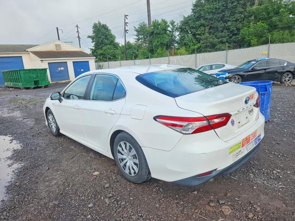 2020 TOYOTA CAMRY LE 2