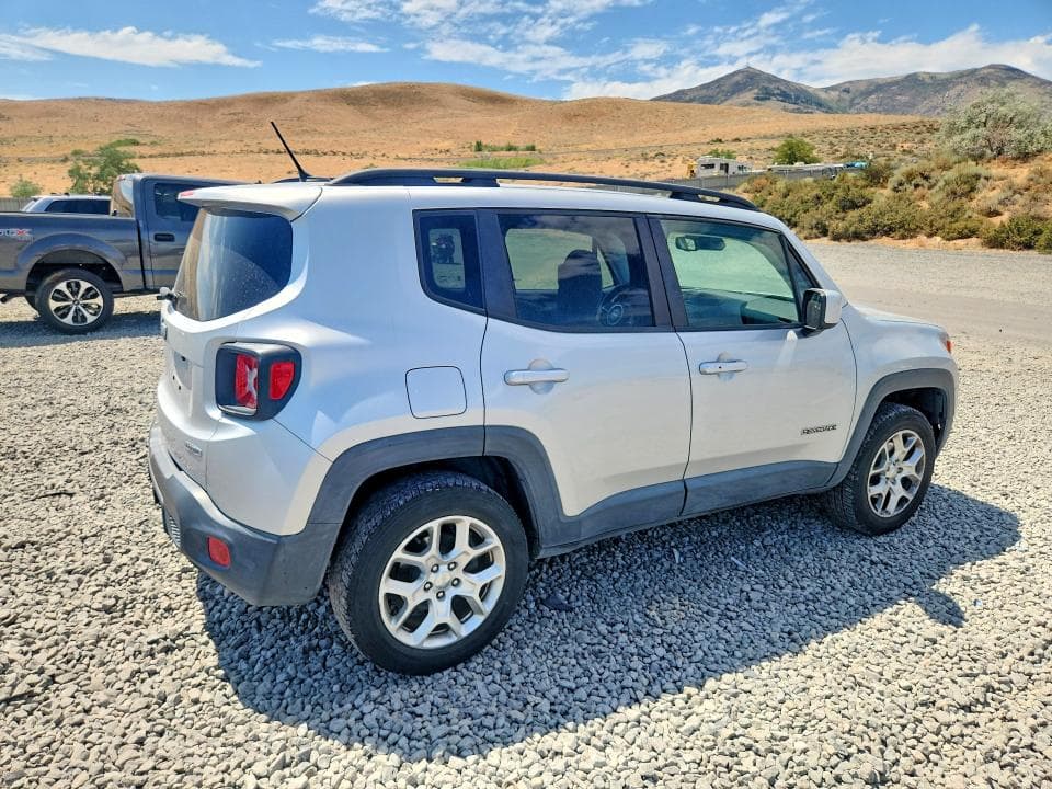 2017 JEEP RENEGADE LATITUDE 3