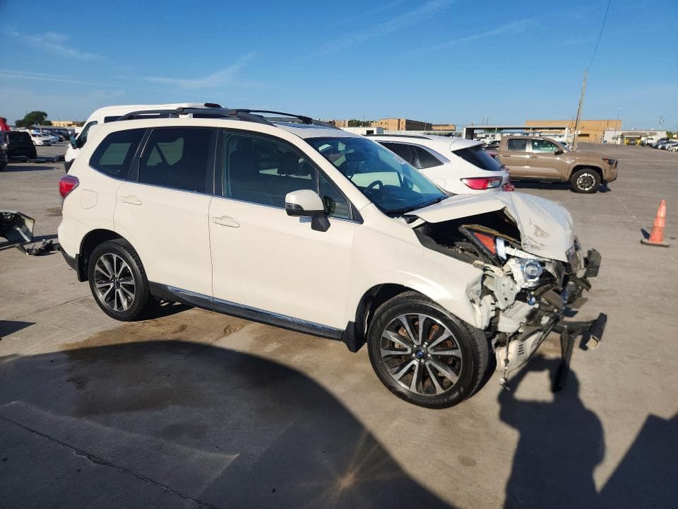 2017 SUBARU FORESTER 2.0XT TOURING 4