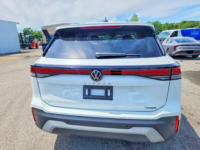 2026 VOLKSWAGEN TIGUAN SE 6