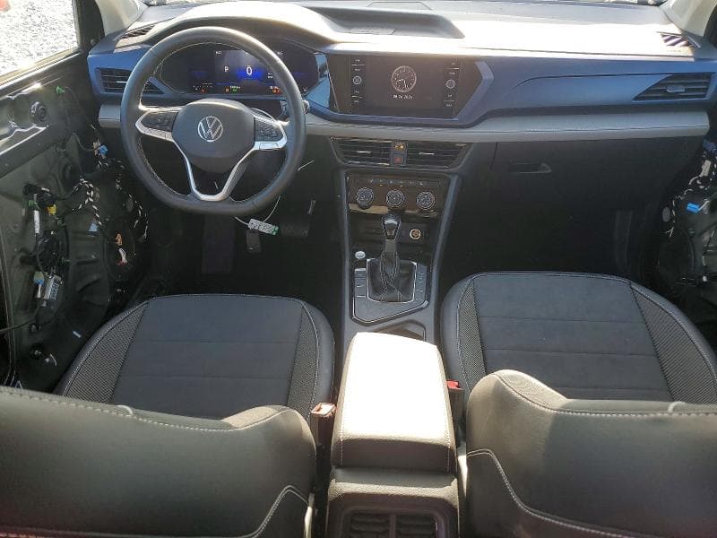 2023 VOLKSWAGEN TAOS SE 8